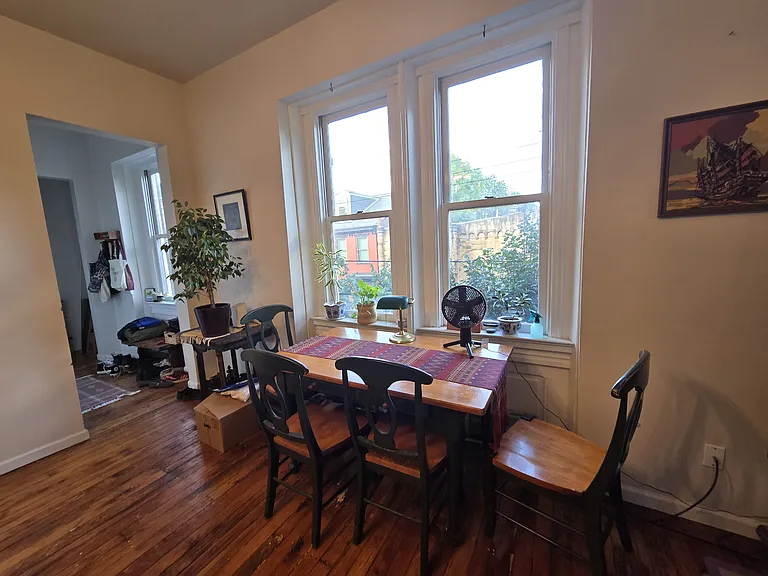 1239 Buena Vista St #2 — Photo 5
