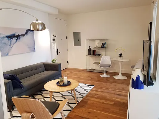 Rented by Nooklyn NYC LLC | media 57