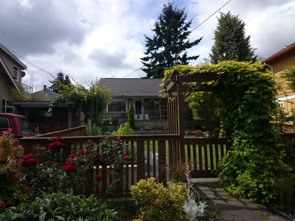 1411 N 48th St, Seattle, WA 98103