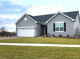 593 Warbler Ln, Yorkville, IL 60560