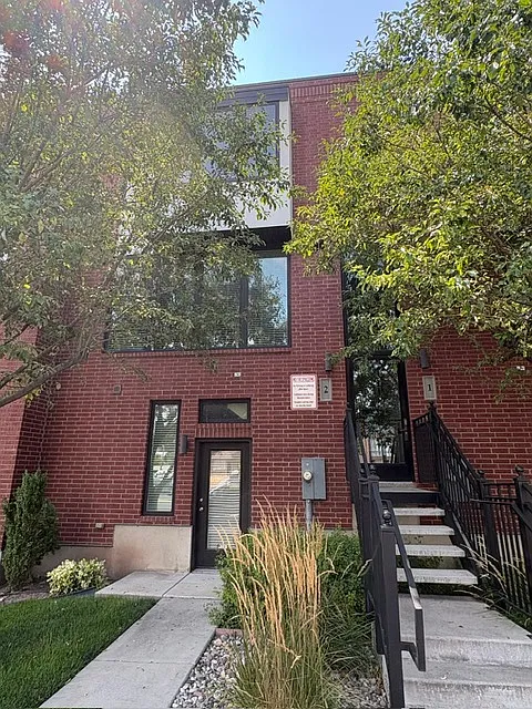 676 E Markea Ave #2
