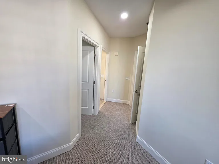38 Maryland Ave #Penthouse 608 — Photo 16