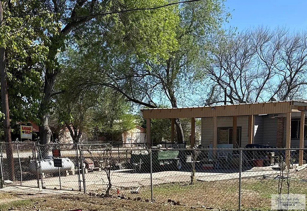 Building Photo - W US Highway 281