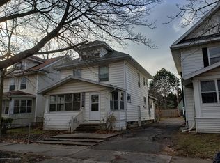 318 Huron St, Lansing, MI 48915