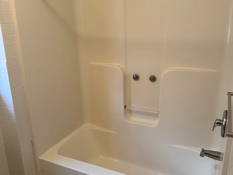 245 Edwards St #2L — Photo 13