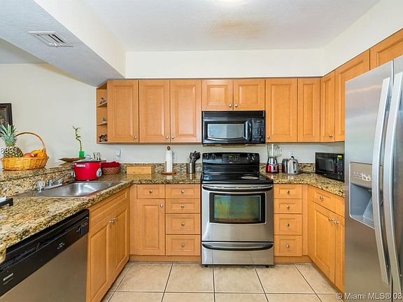 4th image of 5000 NW 79th Ave APT 203