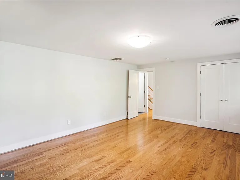 8206 Stone Trail Dr — Photo 38