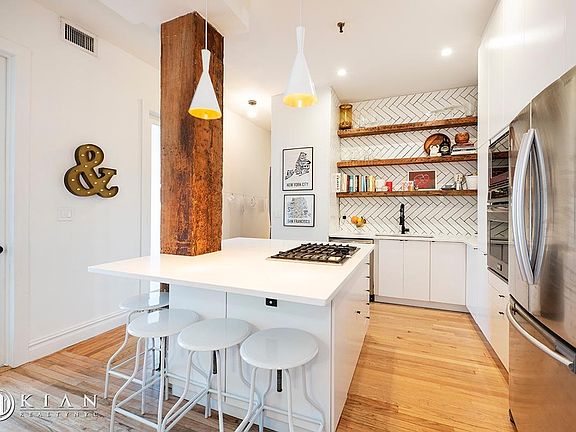 3rd image of 1 Tiffany Pl APT 1D