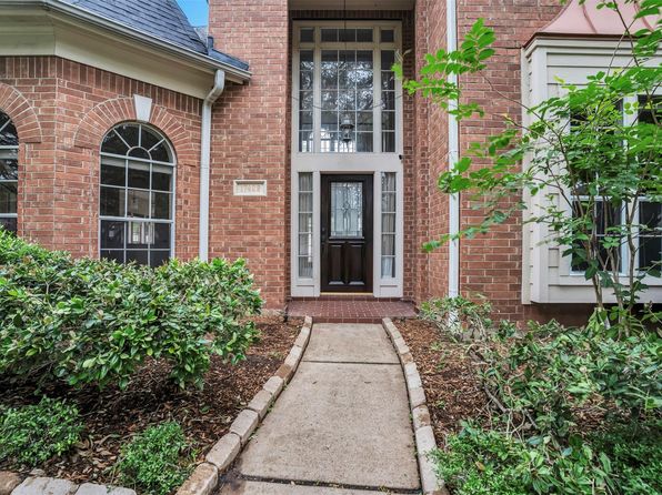 17422 Marigold Dr, Sugar Land, TX 77479