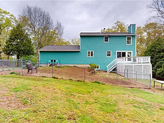 4th image of 22 Ridgewood Dr