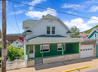 23 Hill St, Fountain City, WI 54629