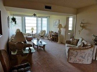 4th image of 1508 Whitehall Dr APT 406