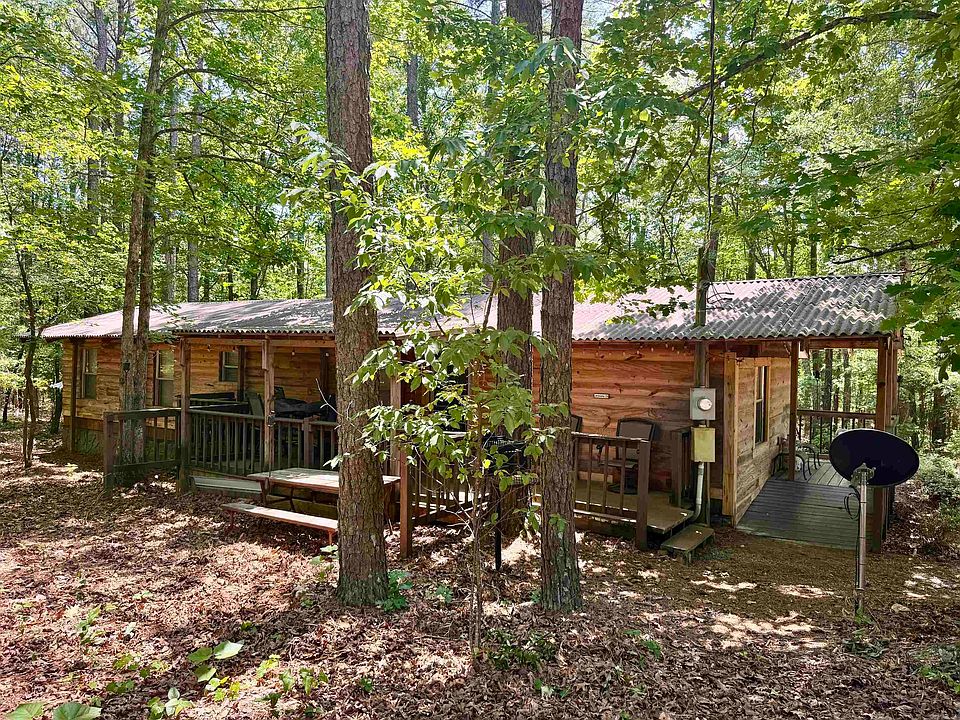 1st image of 383 Belle Terre Dr