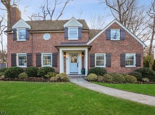 16 Hickory Rd, Summit, NJ 07901