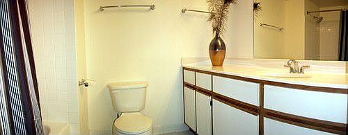 5th image of 22 Courthouse Sq APT 508