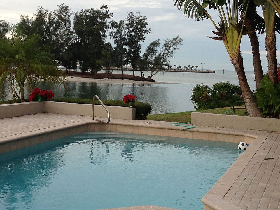 2nd image of 607 Four Bays Dr