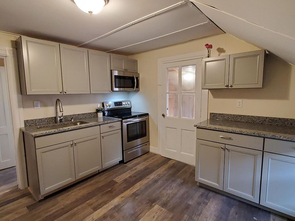 1st image of 11 Kenworthy Ave
