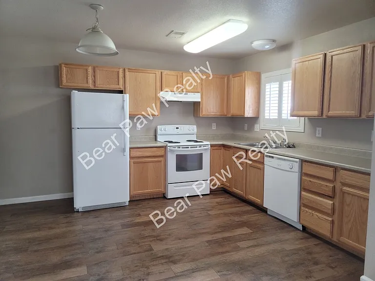 202 Country West Rd #C — Photo 4