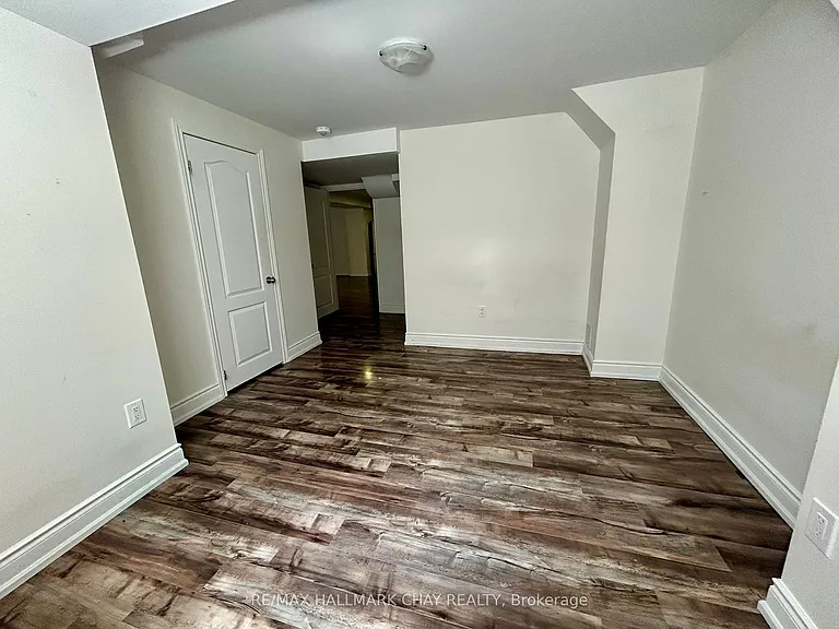 15205 Danby Rd #BASEMENT — Photo 7