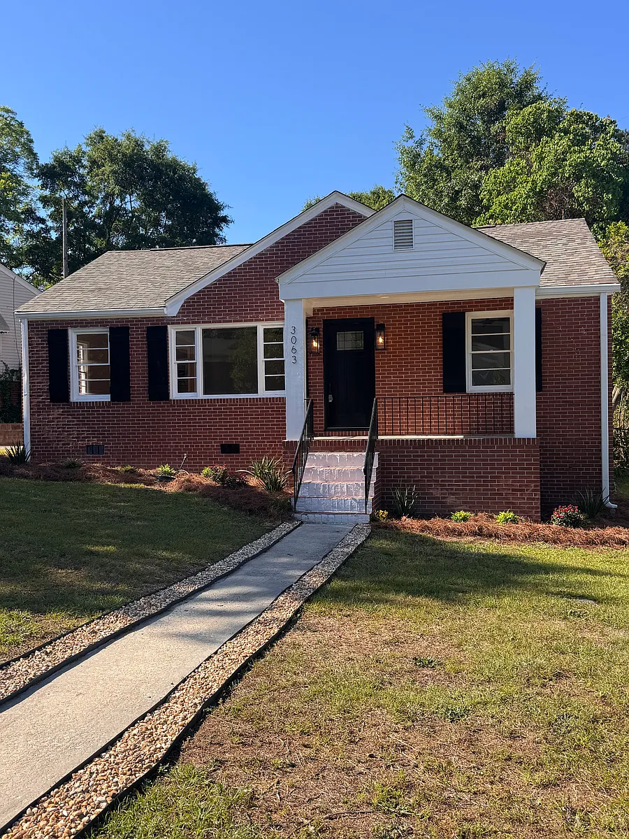 Building Photo - 3063 Somerset Dr