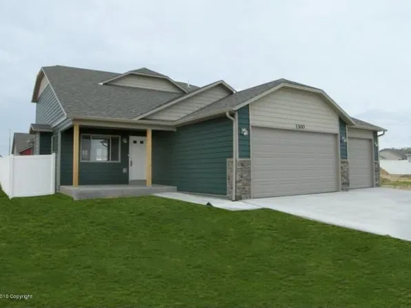 1311 Big Sky St, Gillette, WY 82718