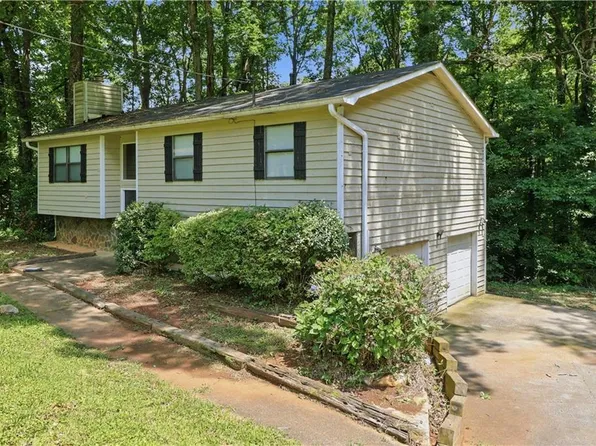 3750 Junior Ln, Douglasville, GA 30135