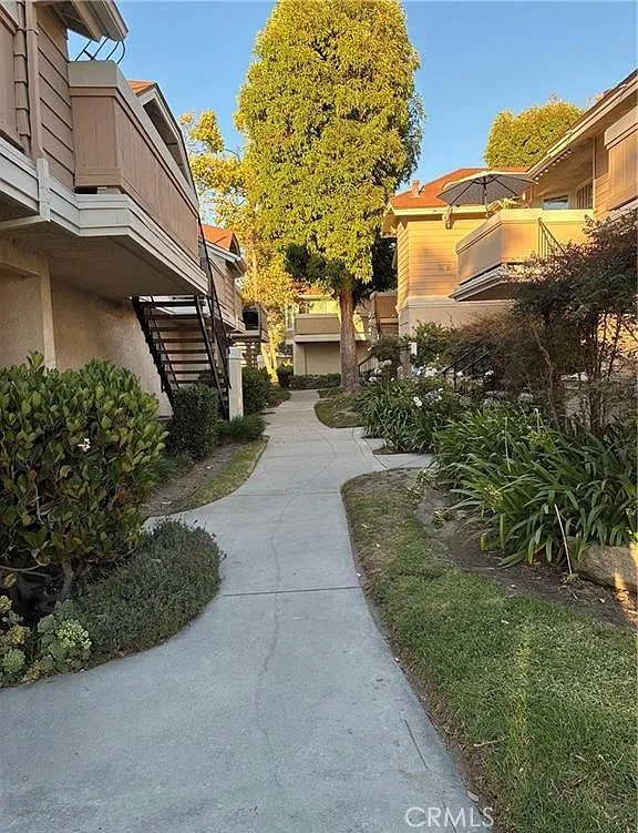 1 bed, 672 sqft, $2,250 — Photo 3