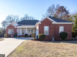 420 Southland Trl, Byron, GA 31008