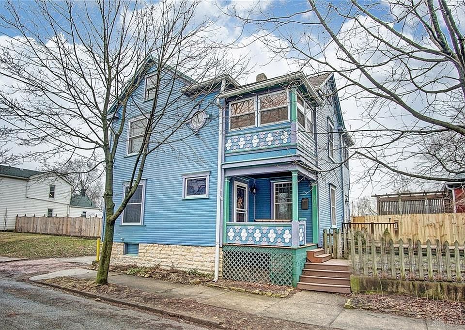 1st image of 212 Johnson St