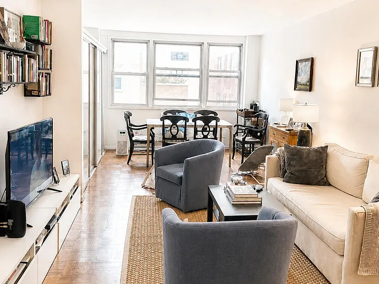 215 E 80th St #11M — Photo 3