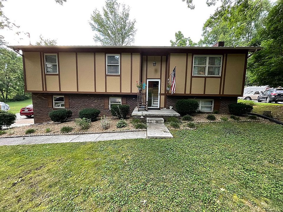 1st image of 4464 Woodhaven Dr