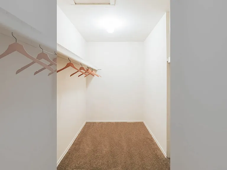 Meadowbrook Village — Photo 13