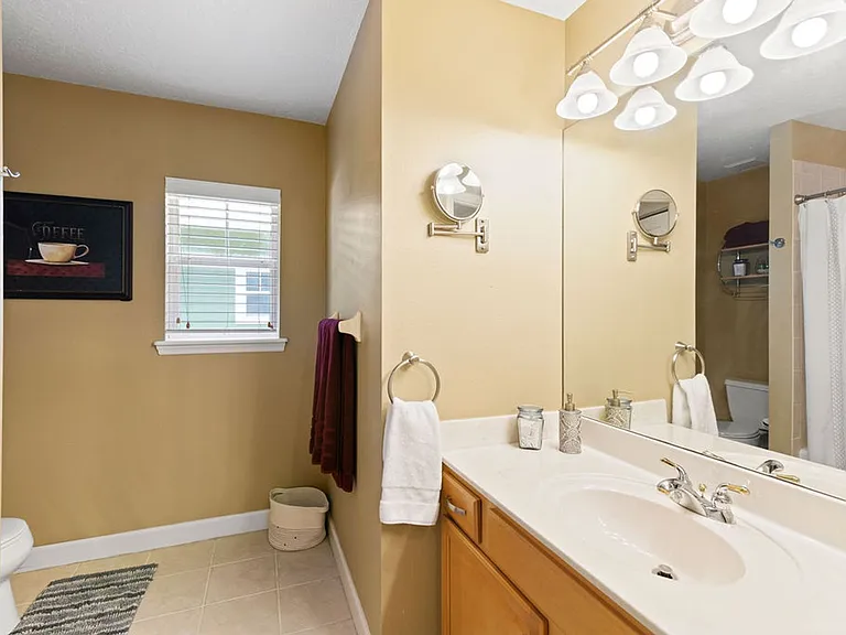 833 N Fern Creek Ave — Photo 15