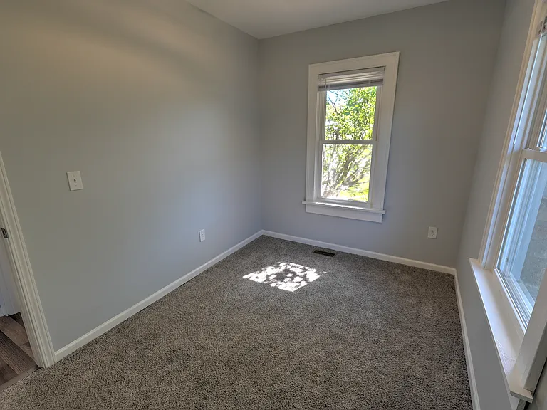 516 N Logan St — Photo 21