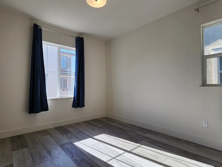 1512 Umbria Ct — Photo 9