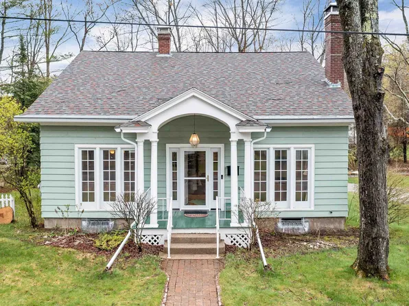 9 Cummings Street, Plymouth, NH 03264