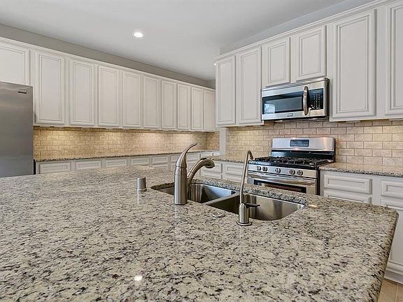 5th image of 14019 S Wind Cave Ct