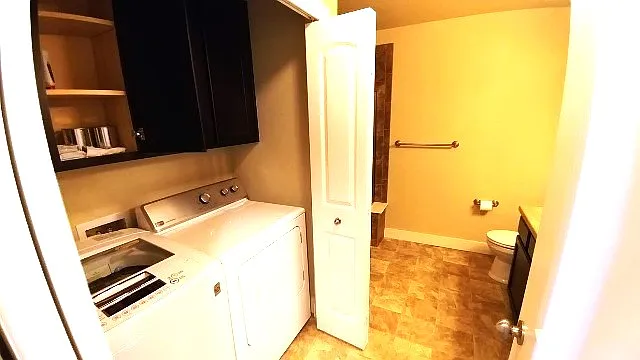 Hall laundry/bathroom
