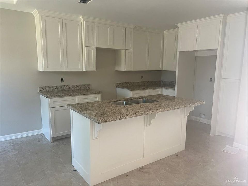 2nd image of 309 Casiano St