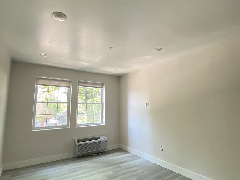 129-137 Passaic St #204 — Photo 4