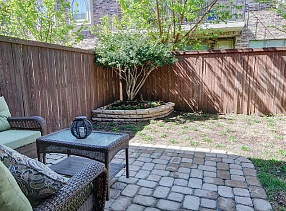 4th image of 2211 Apollonia Ln