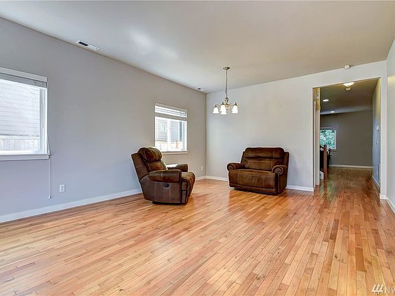 5th image of 8008 87th Pl NE