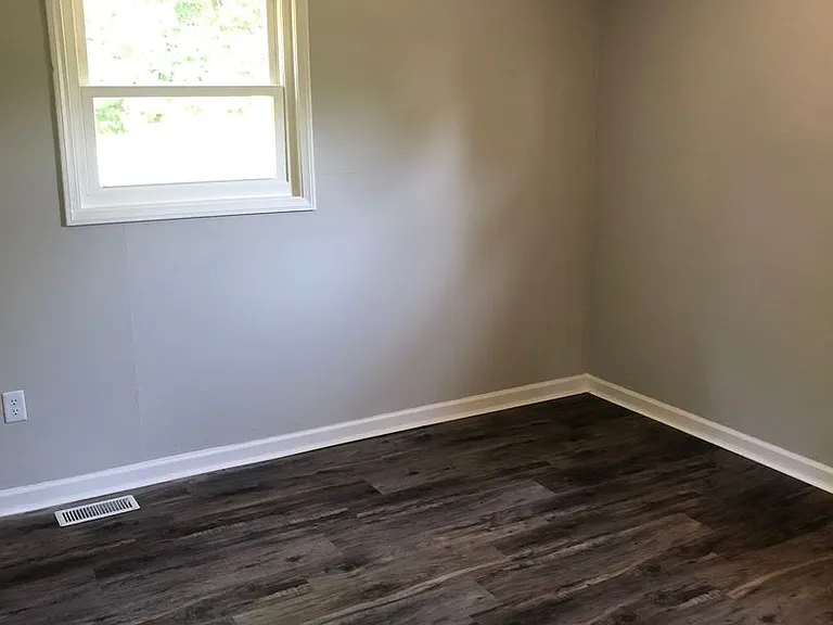 3331 N Valleyview Dr — Photo 18