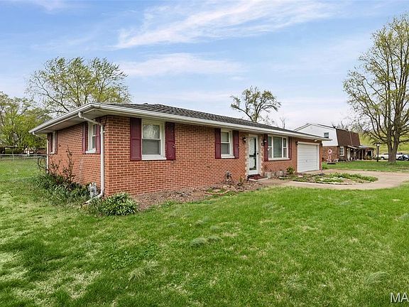 4th image of 1374 Saint Thomas Rd