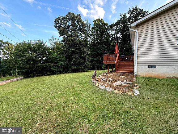 4th image of 367 Clinton Dr