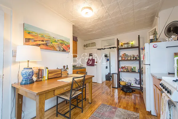 Rented by Brick&Mortar | media 12