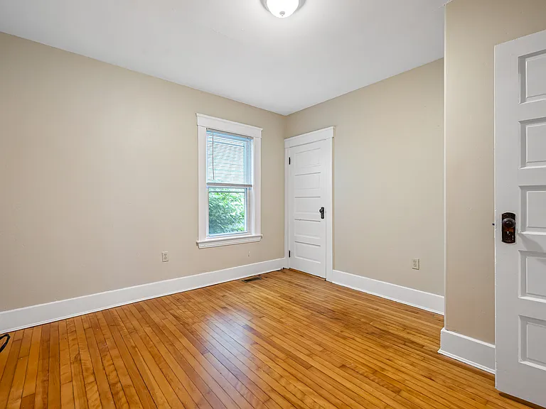 27 Chrome St #1 — Photo 9
