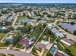 5022 Forest Hills Dr, Holiday, FL 34690