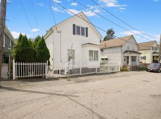 31 Sachem St, Fall River, MA 02724