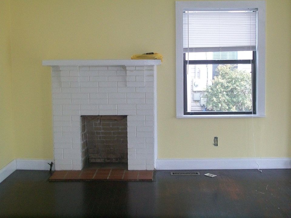 2nd image of 2328 Pansy St SW